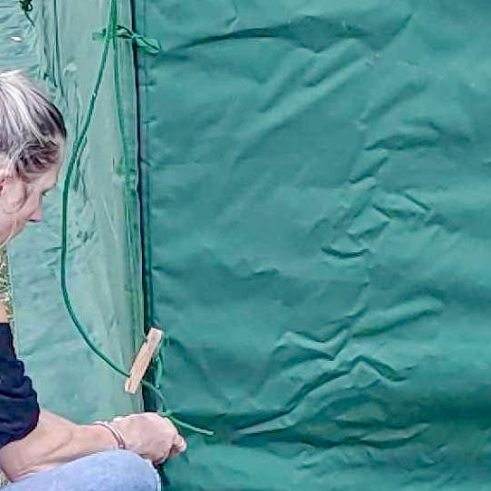 3 x 4 m Canvas Tent Round Pole (9ft x 13ft)